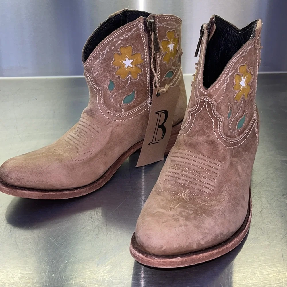 Liberty Black “Daisy” all leather boots. New from Sundance - Picture 2 of 6